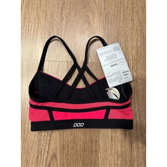 LORNA JANE Candice Sports Bra in Cupid Red & Black size XS NWT - Picture 3 of 4